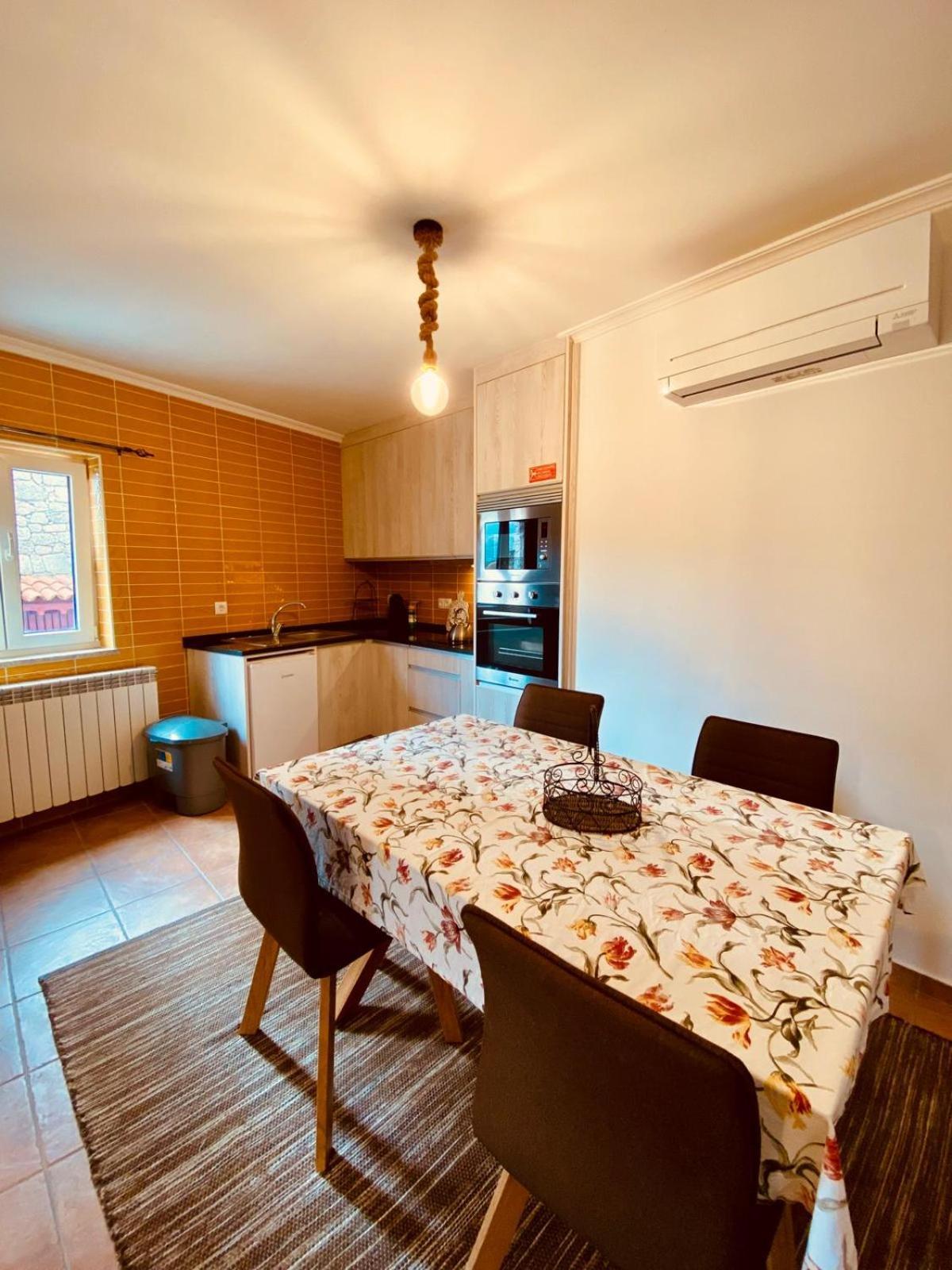 בית הארחה סייה 	Casas Da Ribeira מראה חיצוני תמונה